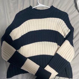 AE oversized cropped sweater